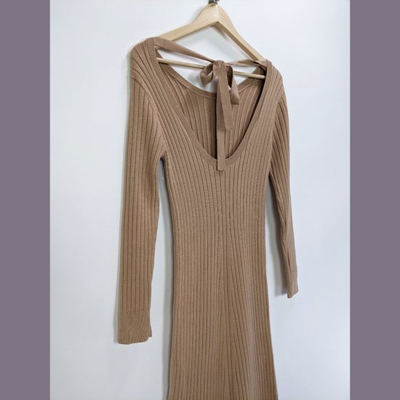 WAYF Size XS Womens BFF Hollie Long Sleeve Side Slit Sweater Dress in Camel - Picture 8 of 13